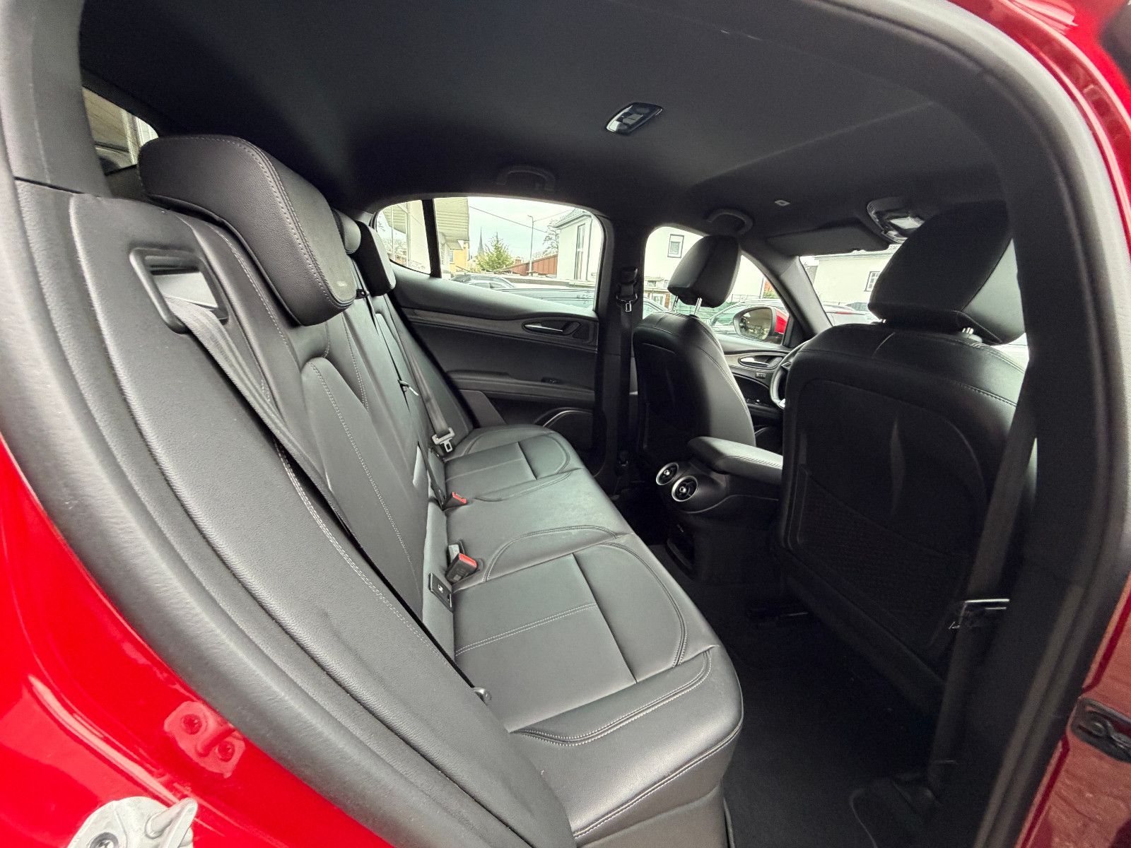 Fahrzeugabbildung Alfa Romeo Stelvio Ti Q4/MEMORY/ACC/NAVI/KAMERA/SHZ/KLIMA