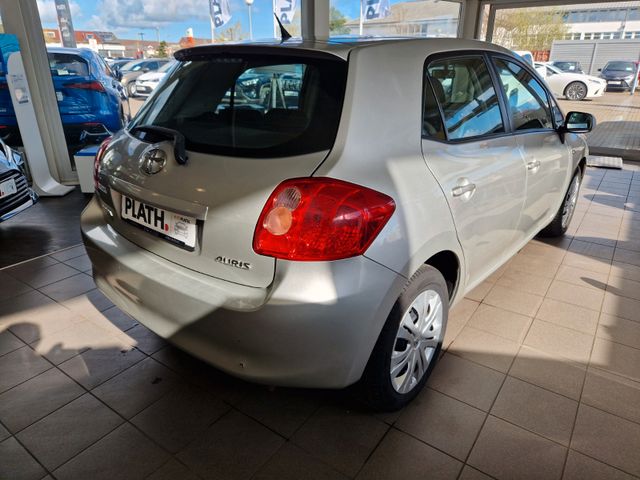 Toyota Auris Sol Silber Auto