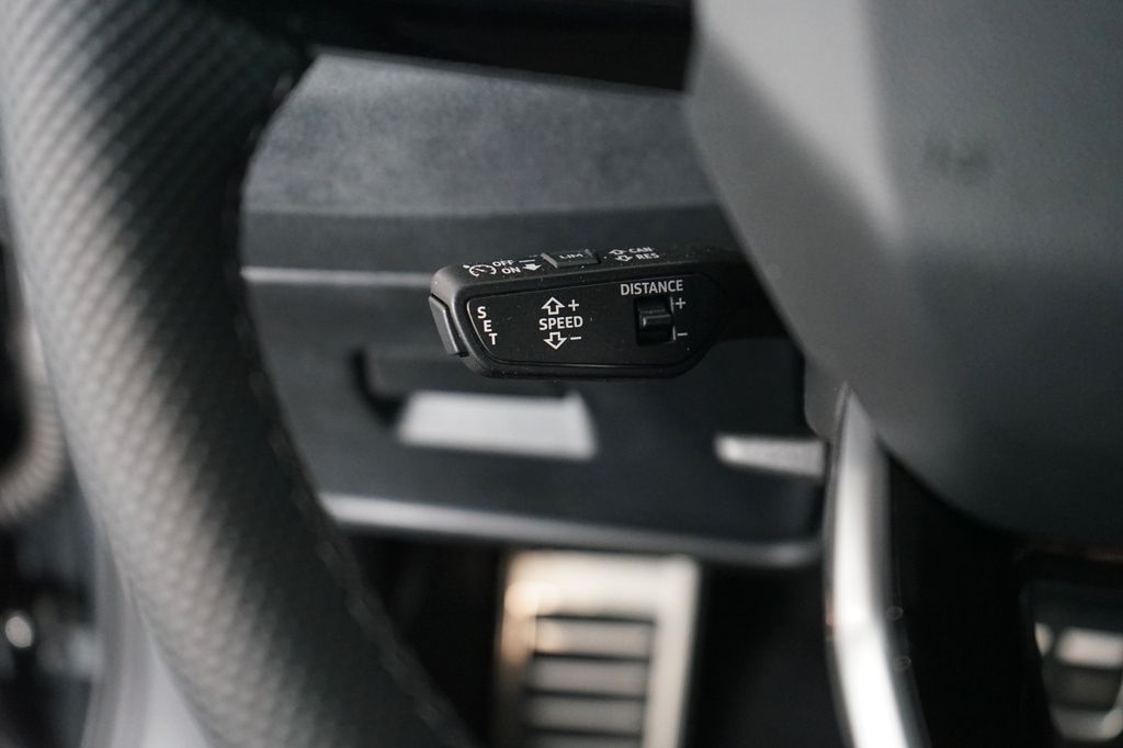 AUDI A5 Avant TDI quattro | S line | B&O| Pano AUDI A5 Avant TDI quattro | S line | B&O| Pano