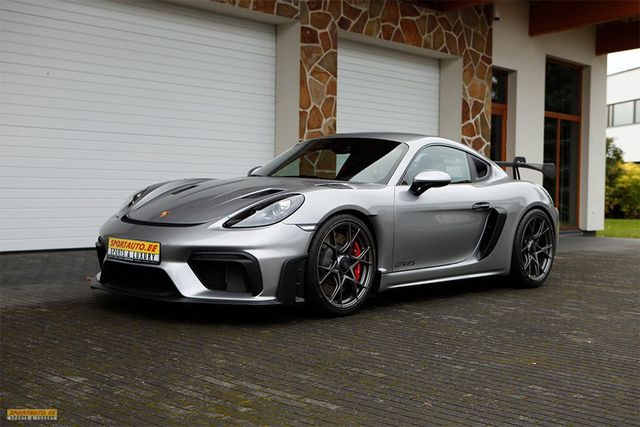 Porsche 718 Cayman GT4 RS, only 550KM