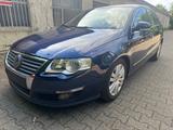 Volkswagen Passat Lim. Highline//Leder//Klima//Navi// - Volkswagen Passat aus 2005: Highline