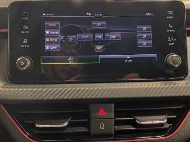 Fahrzeugabbildung SKODA Kamiq 1.5 TSI ACT DSG Monte Carlo+MATRIX+APP++++