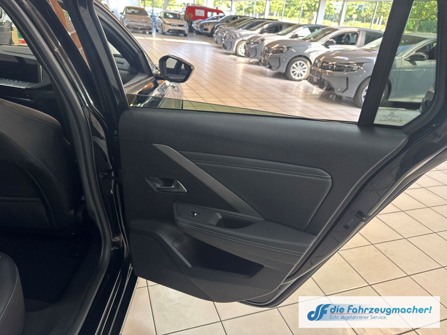 Fahrzeugabbildung Opel Astra L Sports Tourer GS Line Digi Co 360 LED A
