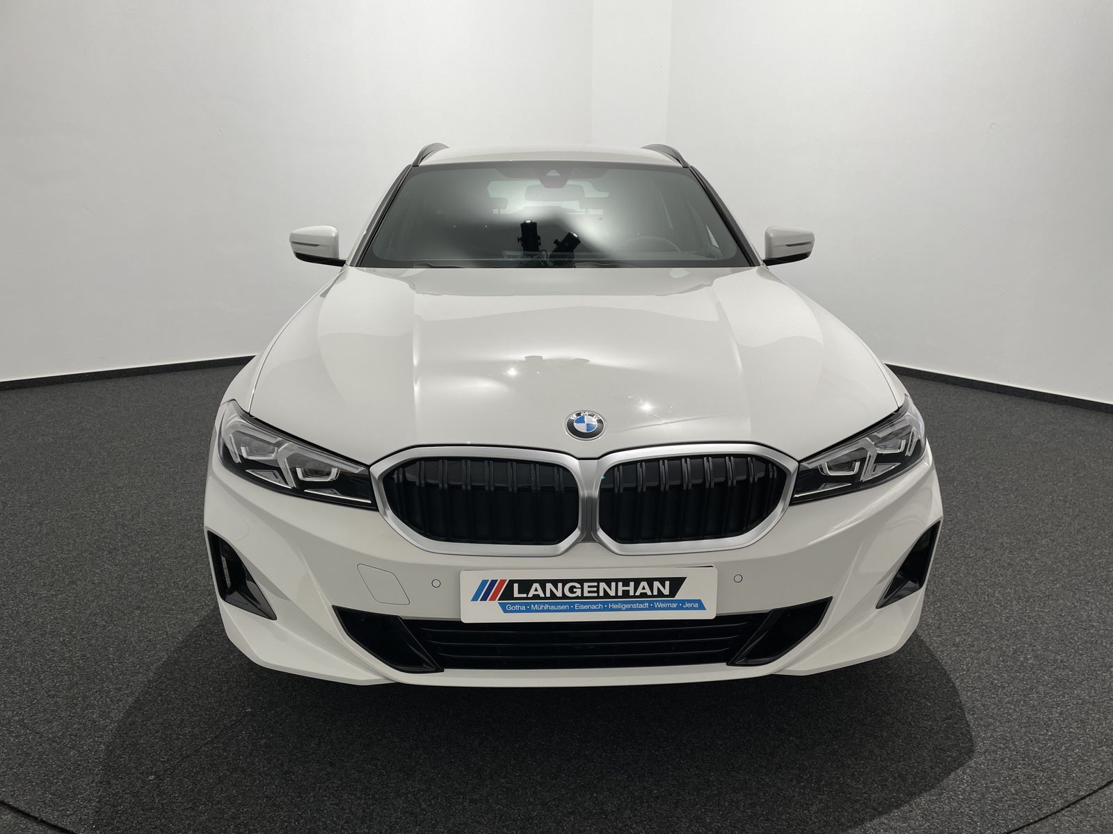 BMW 318d LED//SHZ/NAVI/STANDHEIZUNG/LENKRADHEIZUNG foto 8