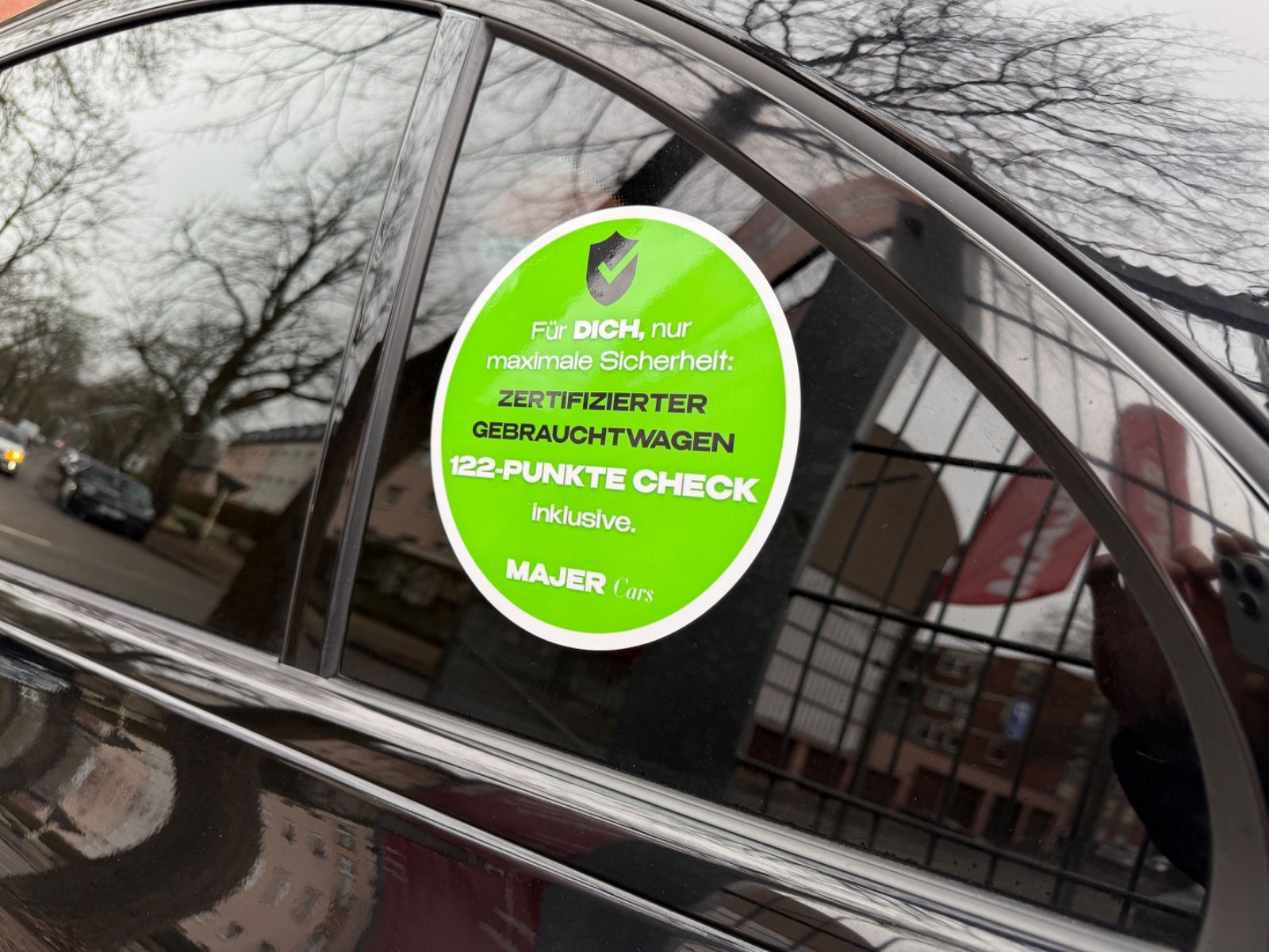 Fahrzeugabbildung Mercedes-Benz E 220d Night-Paket*JUNGE STERNE*KAMERA*LED*