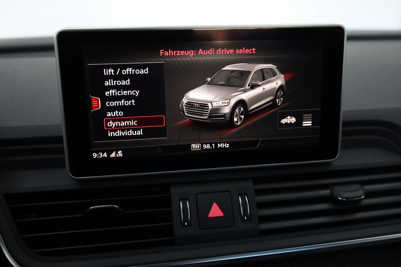 Fahrzeugabbildung Audi SQ5 3.0TDI quattro Tour/Stadt/Parken,PanDach,ACC