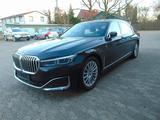 BMW 745 7 745 L e xDrive - schwarze BMW 745