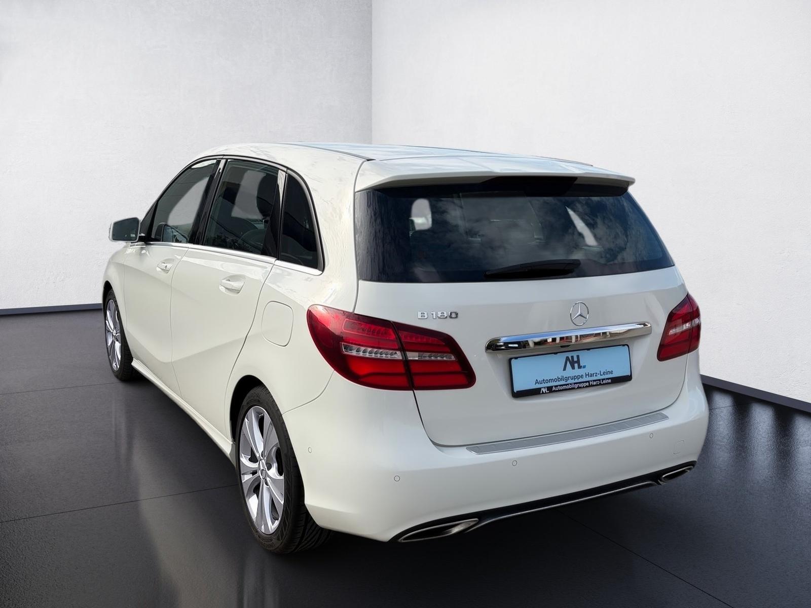 Mercedes-Benz B 180 1.6 L Edition B DSG RFK NAVI SHZ GRA PDC
