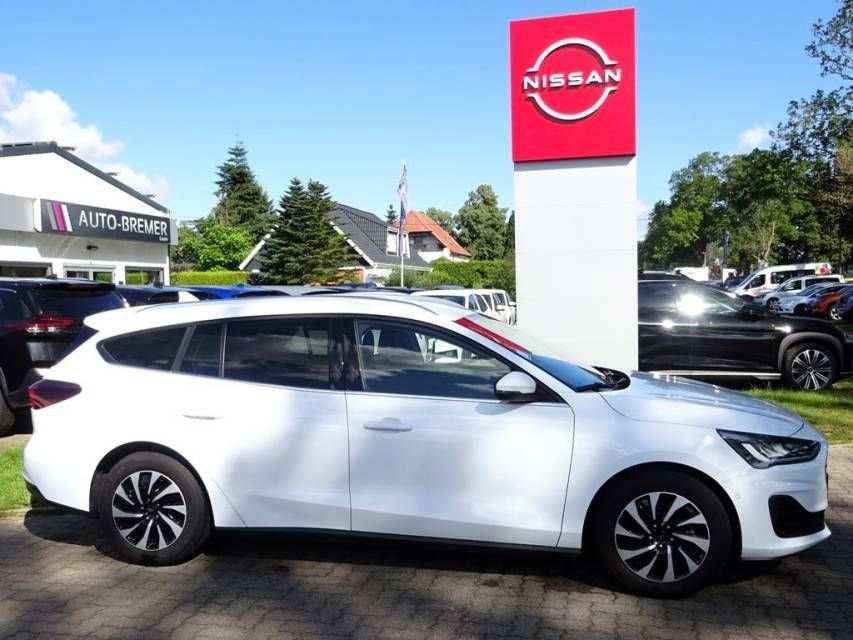 Fahrzeugabbildung Ford Focus Turnier 1.0 EcoBoost Mild-Hybrid Titanium