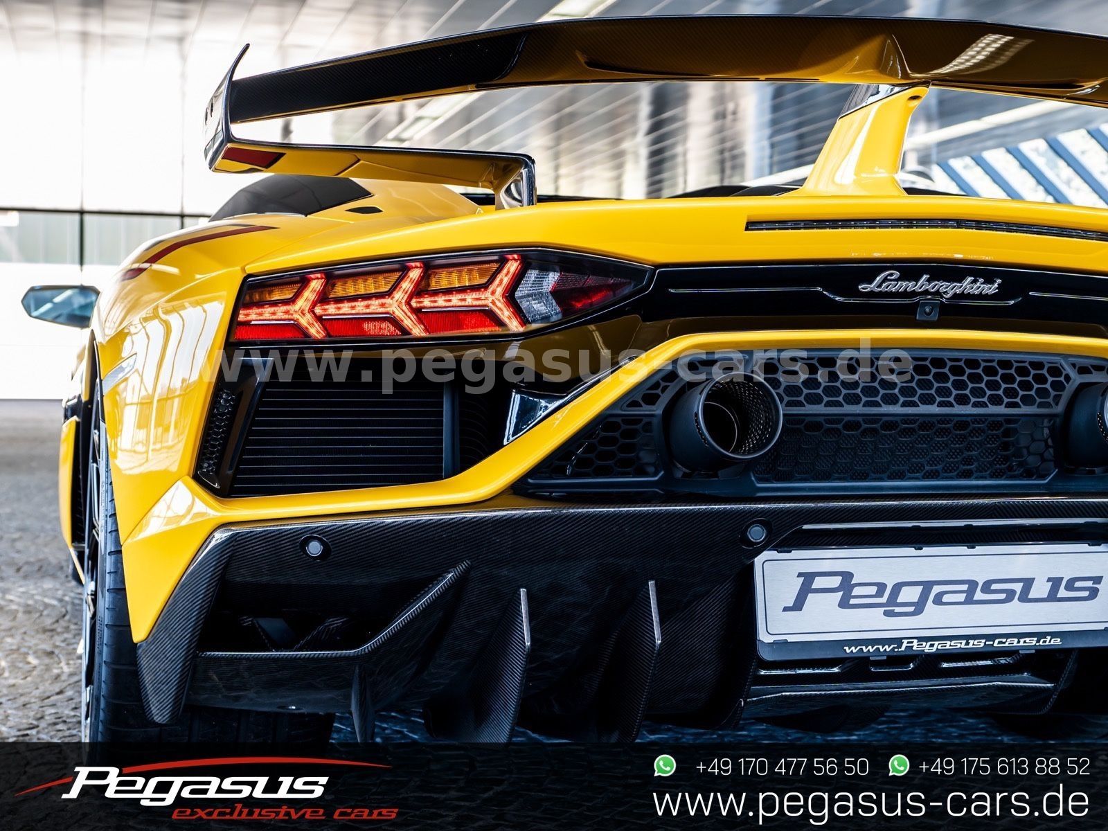 LAMBORGHINI Aventador - 26