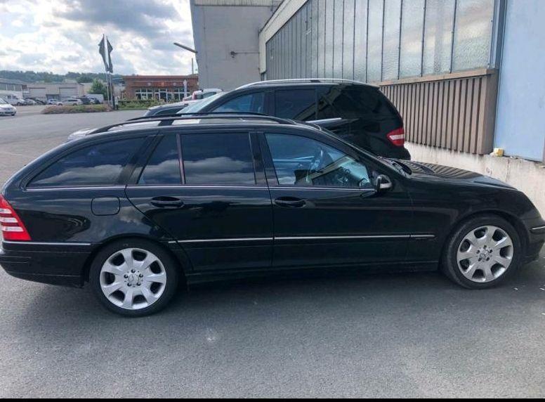 Mercedes-Benz C230 2006 — rear view