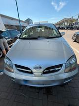 Nissan Almera Tino 1.8 Benzin - Nissan Almera Tino mit Benzin-Antrieb