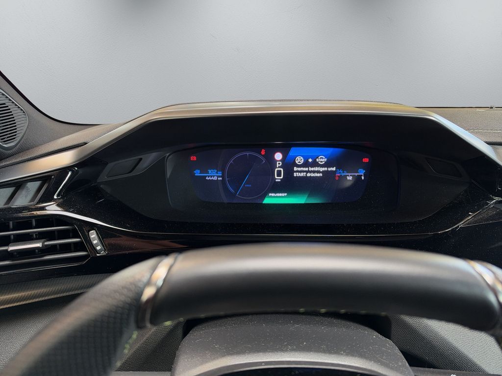 Peugeot 308 100% Elektro -GT-Lenkradh-Sitzh-Pannodach – Bild 14 von 16