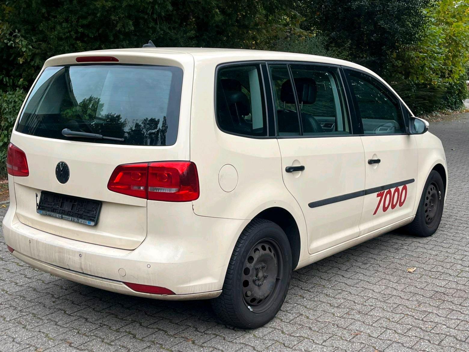 Volkswagen Touran 2015 — engine 110 HP (81kW)