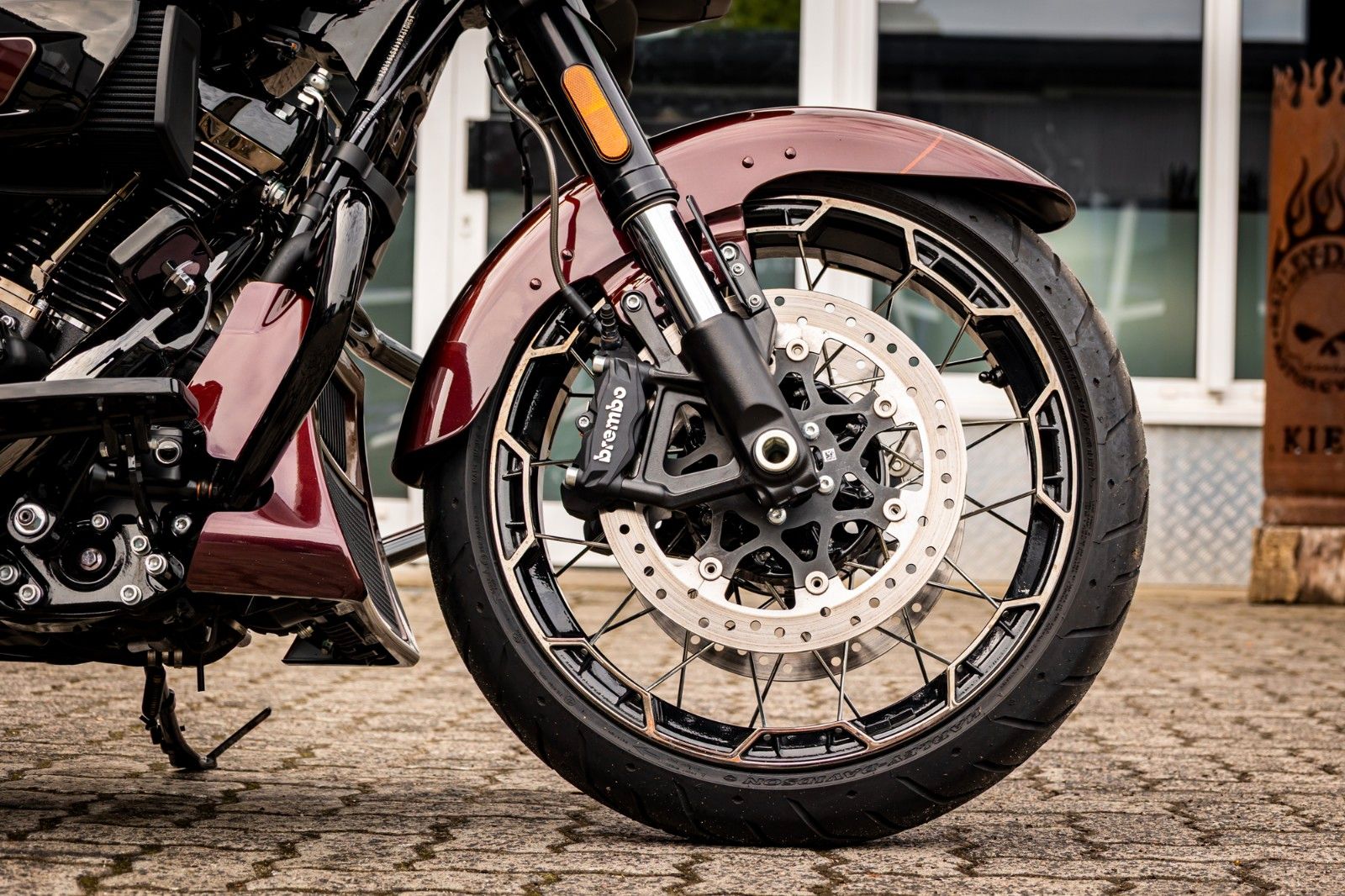 Fahrzeugabbildung Harley-Davidson CVO Street Glide FLHXSE 121 Cui - Jekill & Hyde