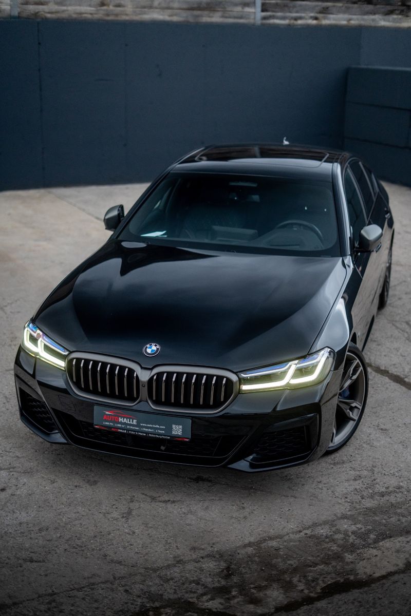 Fahrzeugabbildung BMW M550i xDr H&K 360° HUD Laser ACC SHD StdHz Nappa