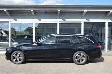 Mercedes E 200 - 2