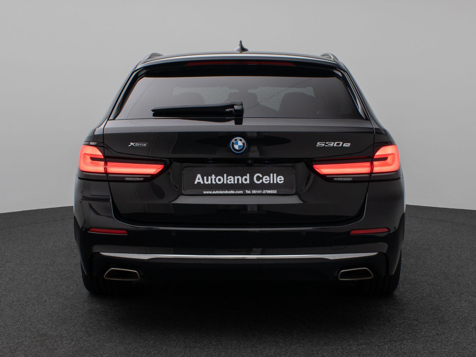 Fahrzeugabbildung BMW 530e xD Luxury Line DAB Komfort HUD Laser HiFi