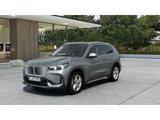BMW iX1 xDrive30 Panorama AHK Adaptives Fahrwerk - : mit Klimaautomatik, Adaptives Fahrwerk