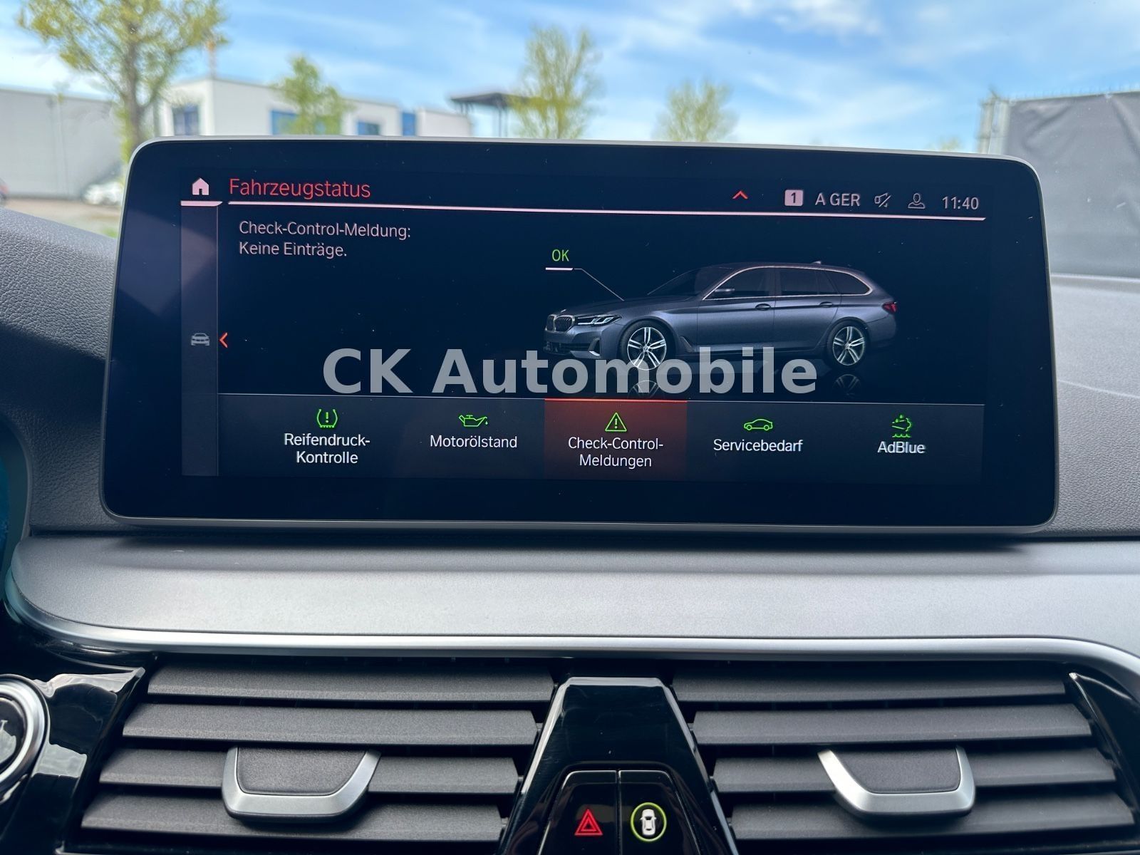 Fahrzeugabbildung BMW 520d Touring/Navi/Leder/Head-Up/Kamera/LED/ACC
