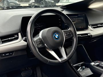 BMW 225e xDrive DAB Parkassistent Shz
