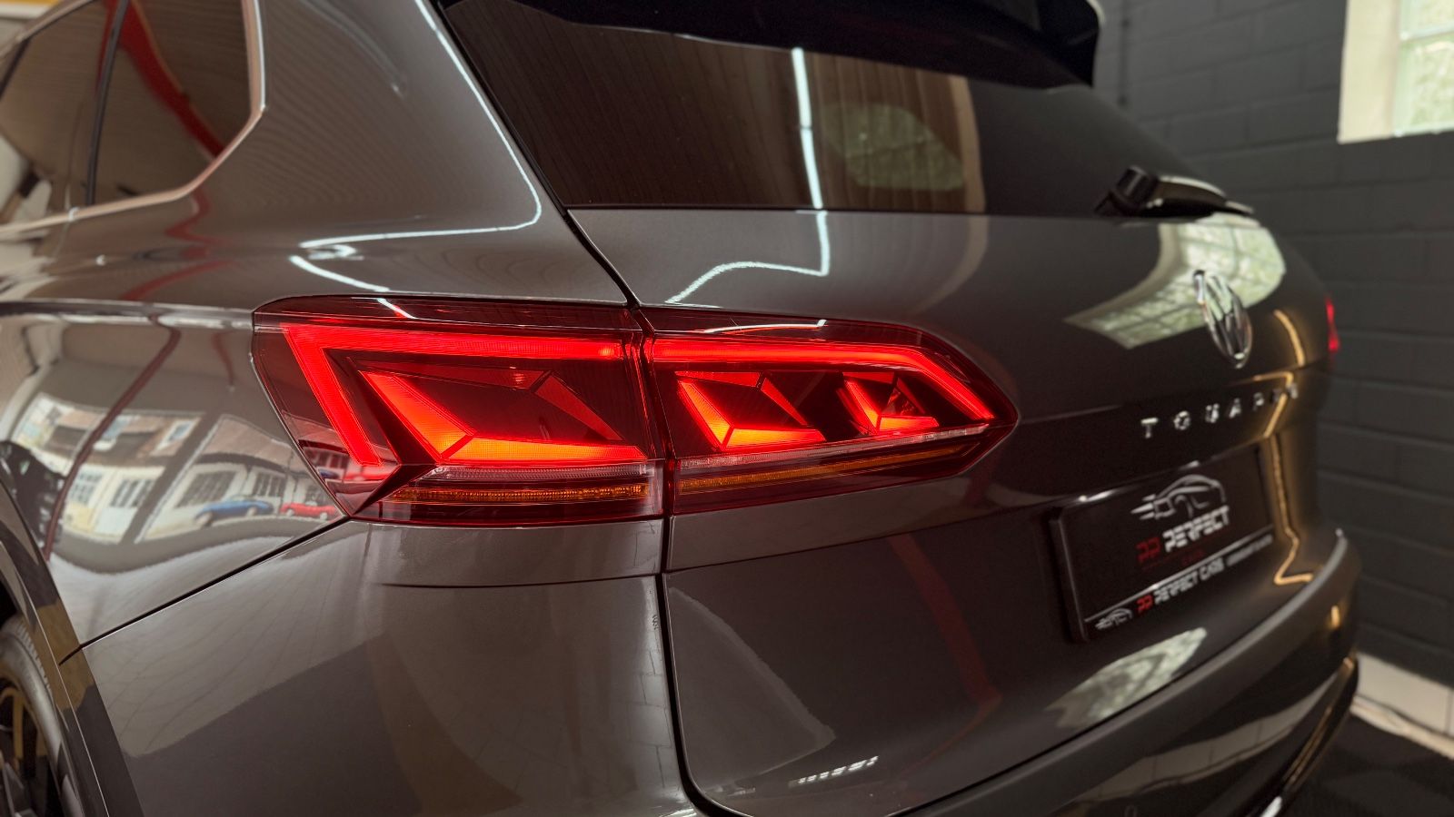 Volkswagen Touareg V8 R-Line 4Motion StHz AHK LUFT PANO foto 11