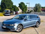 Volkswagen Passat Variant GTE VOLLAUSSTATTUNG LED AHK NAVI - mit Hybrid-Antrieb: Head-Up Display, Kombi