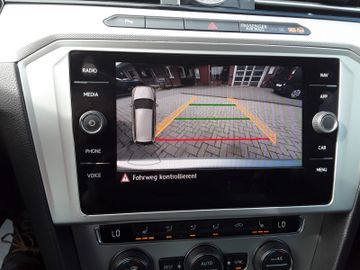 Volkswagen Passat Variant - 11