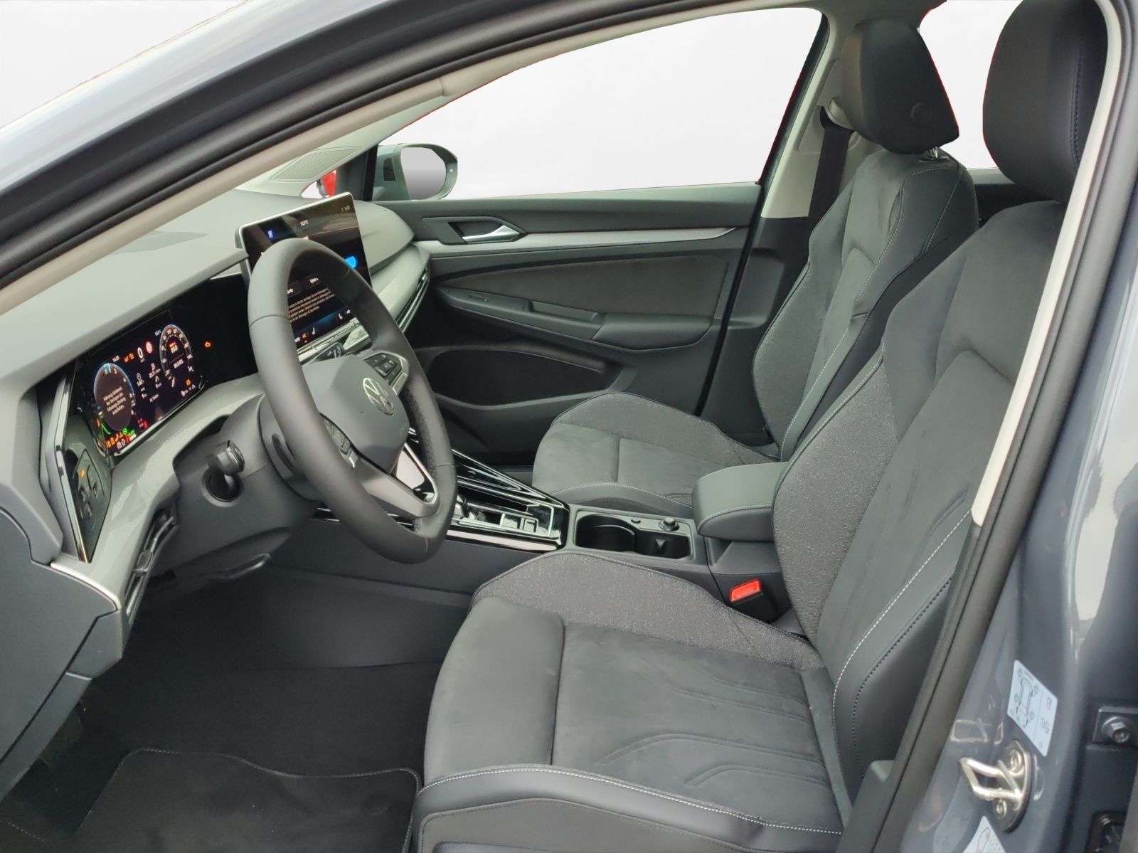 Volkswagen Golf Style 1,5 l eHybrid OPF 110 kW (150 PS) / 8 imagem 2