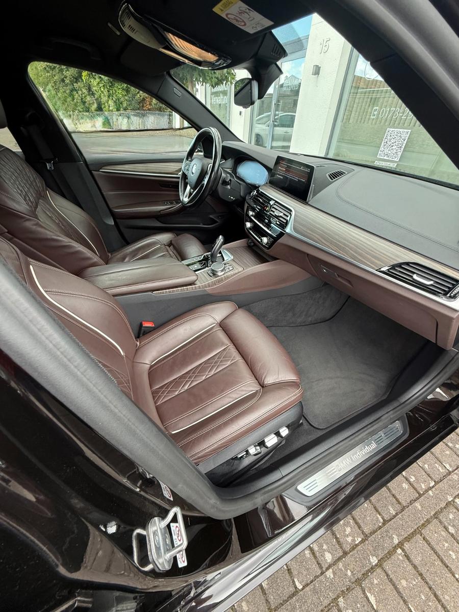 BMW 530d xDrive Touring A -