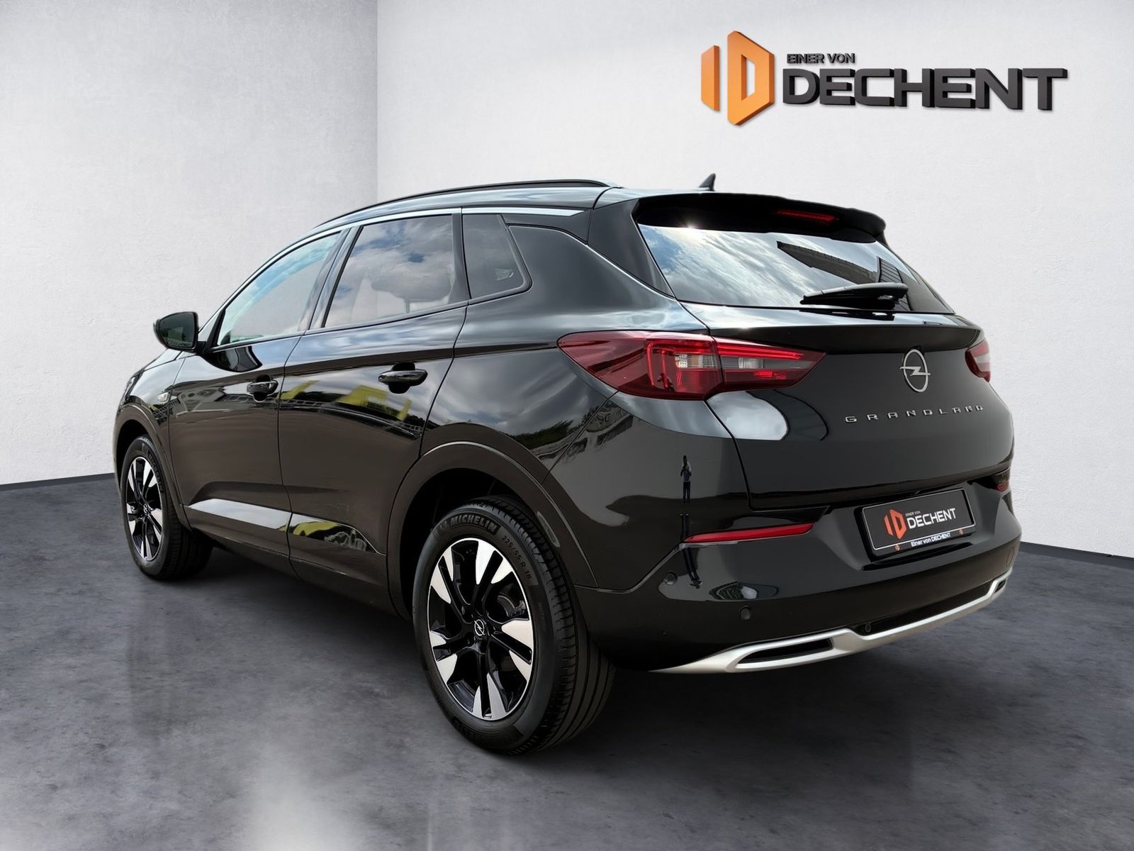Fahrzeugabbildung Opel Grandland 1.2 Turbo Elegance 360,KlimaA,LED,Navi