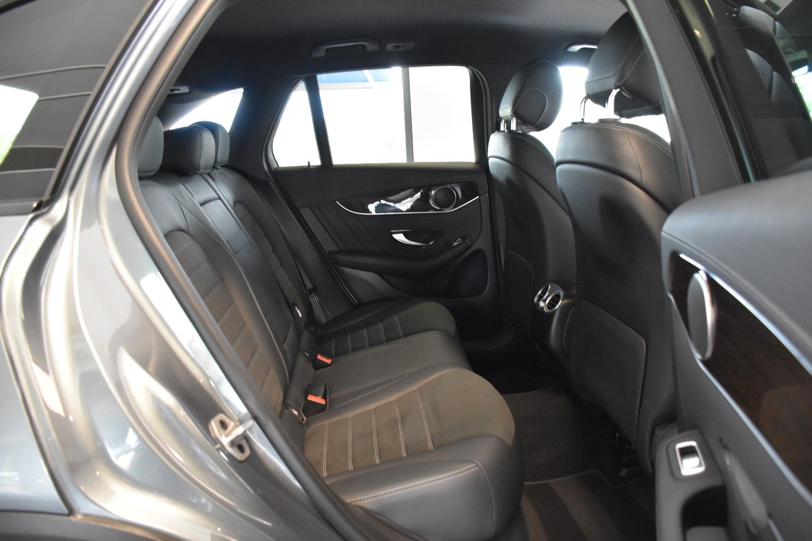 Mercedes-Benz GLC 300 de 4Matic 9G AMG LINE GID.TACHO AHK LED foto 22