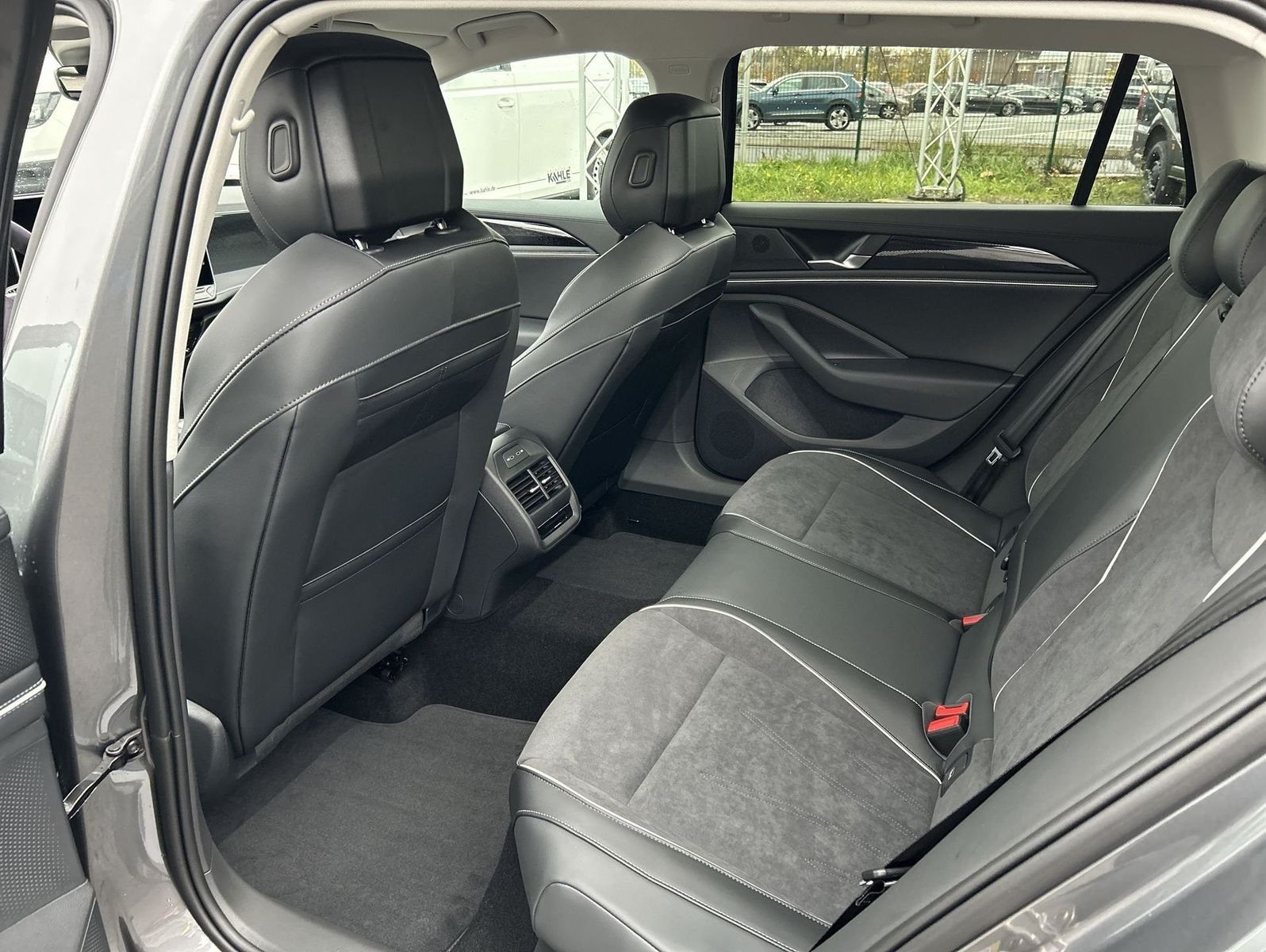 Volkswagen Passat - Bild 9