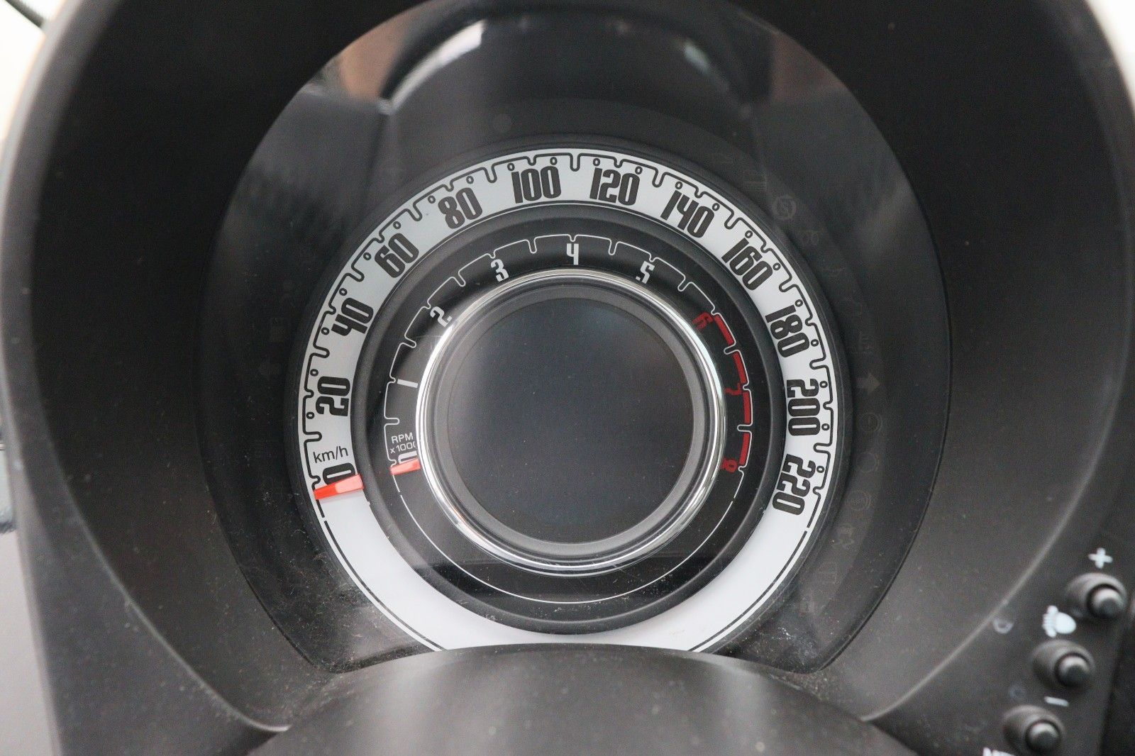 Fahrzeugabbildung Fiat 500 1.2 Lounge NAVI PANO
