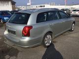 Toyota Avensis Kombi 2.0 D-4D Sol - Toyota Avensis: 4d4