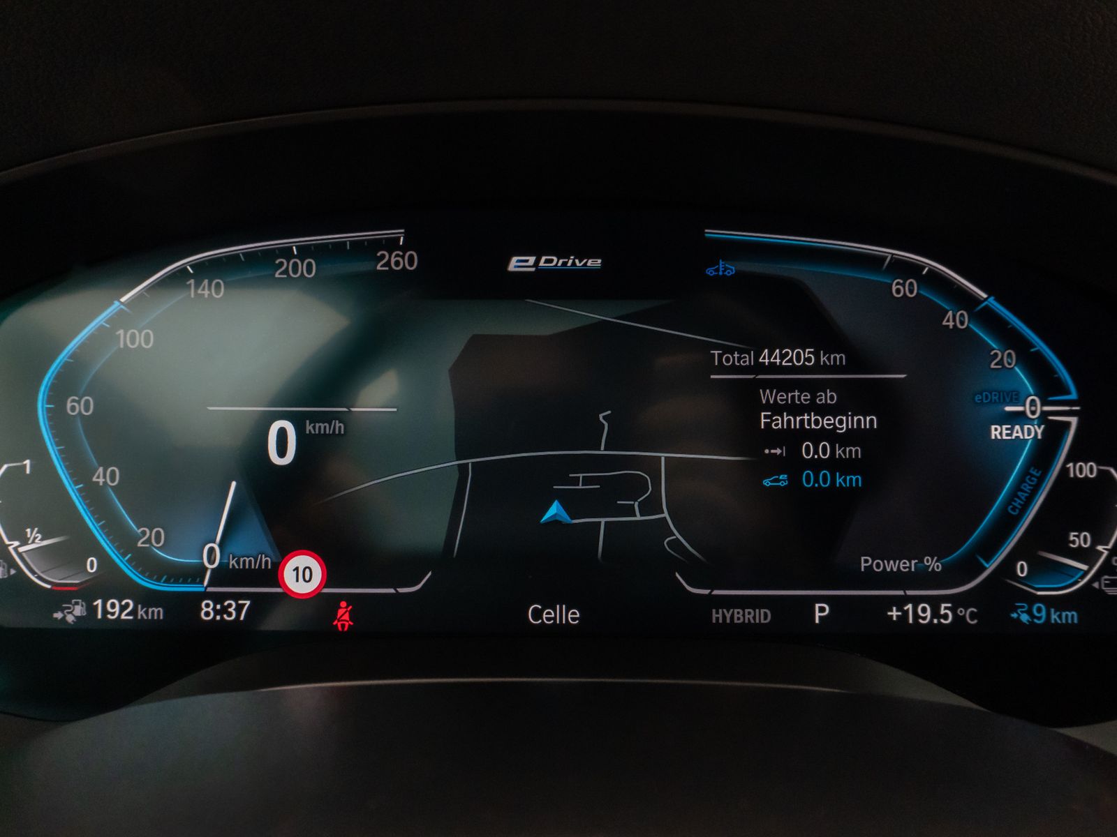 Fahrzeugabbildung BMW 530e HUD Laser DAB Kamera H/K AHK Alarm Sport