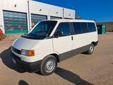 Volkswagen T4 Multivan 1993 Oldtimer, Klima - gebrauchte Volkswagen T4 aus dem Jahr 1993