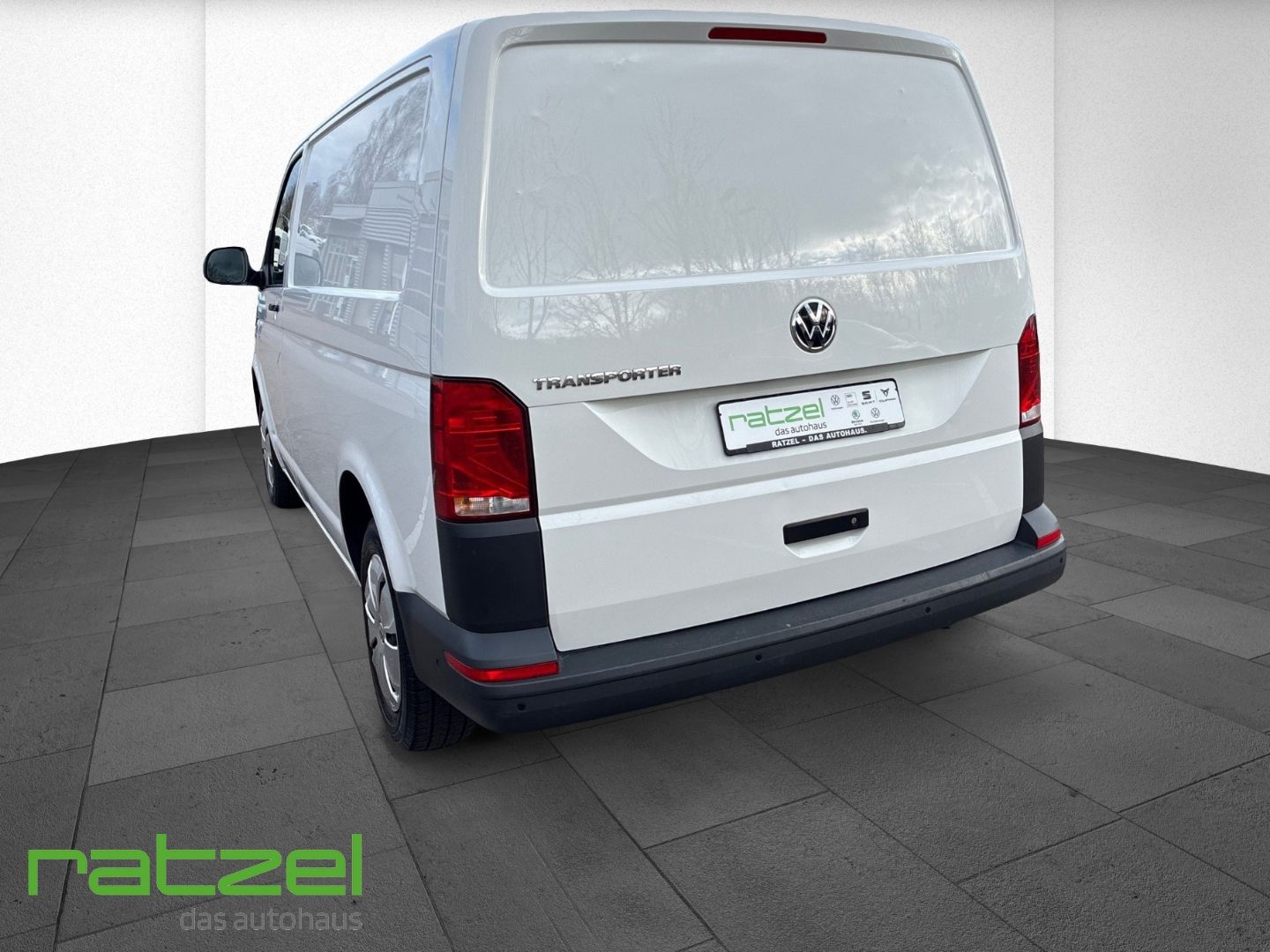 Fahrzeugabbildung Volkswagen T6.1 Kasten KR 2.0 TDI DAB Parklenkass. Notbrems