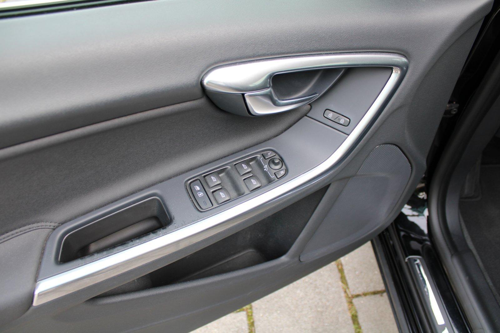 Volvo V60 2011 — photo 5
