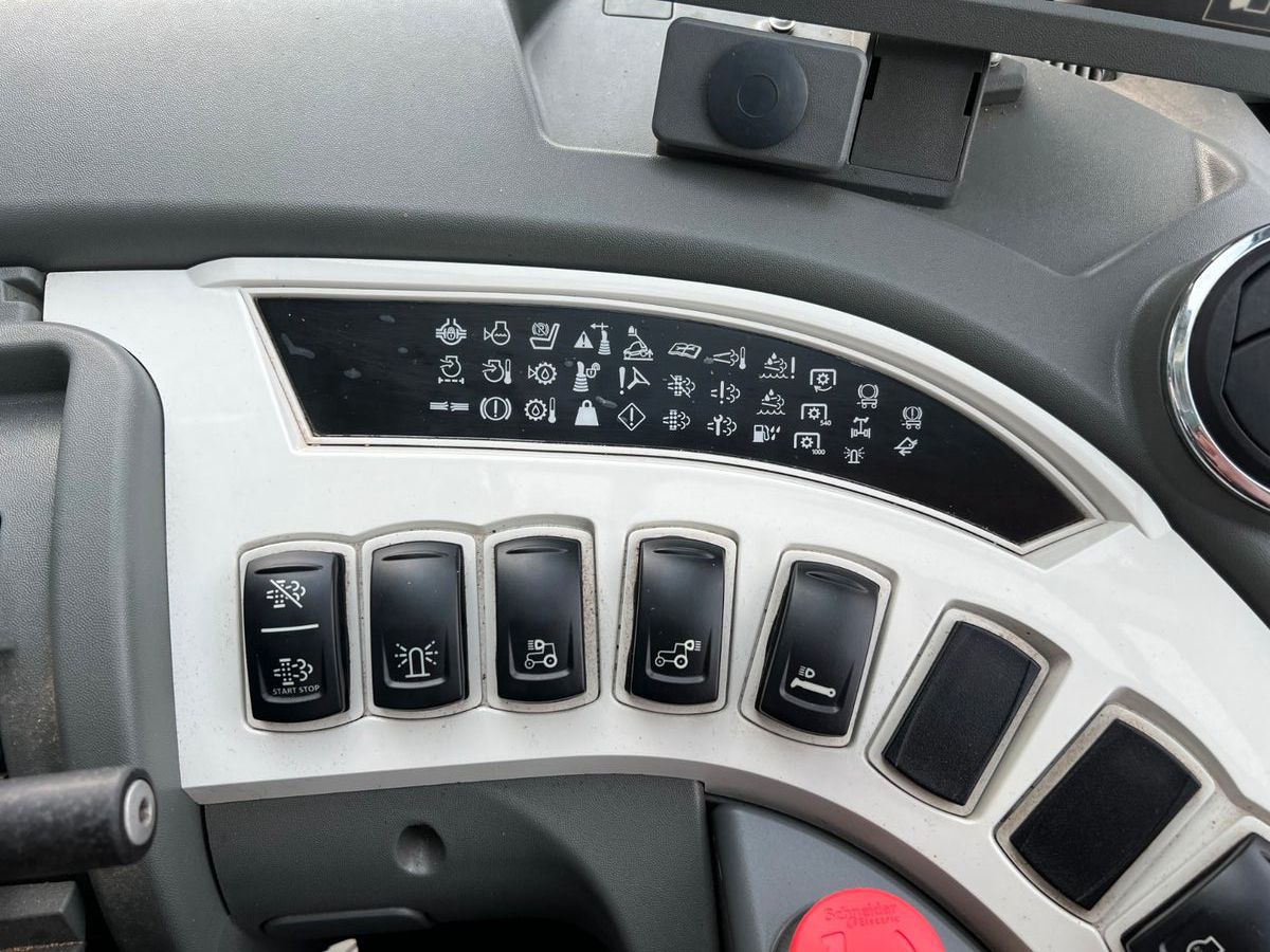 Fahrzeugabbildung Andere Merlo P35.11 / nur 148h! /  Pratzenabstützung