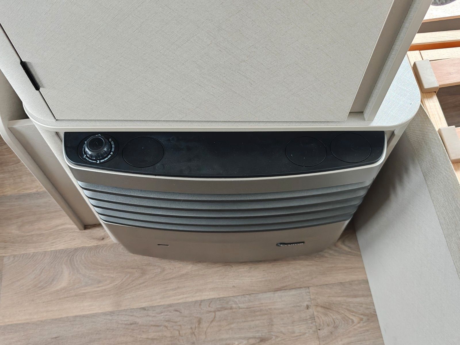 Fahrzeugabbildung HYMER / ERIBA / HYMERCAR Touring 310 Nugget Gold - SALE! -