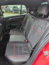 Volkswagen Golf 7 GTI Performance - Volkswagen Golf: Performance 7 GTI