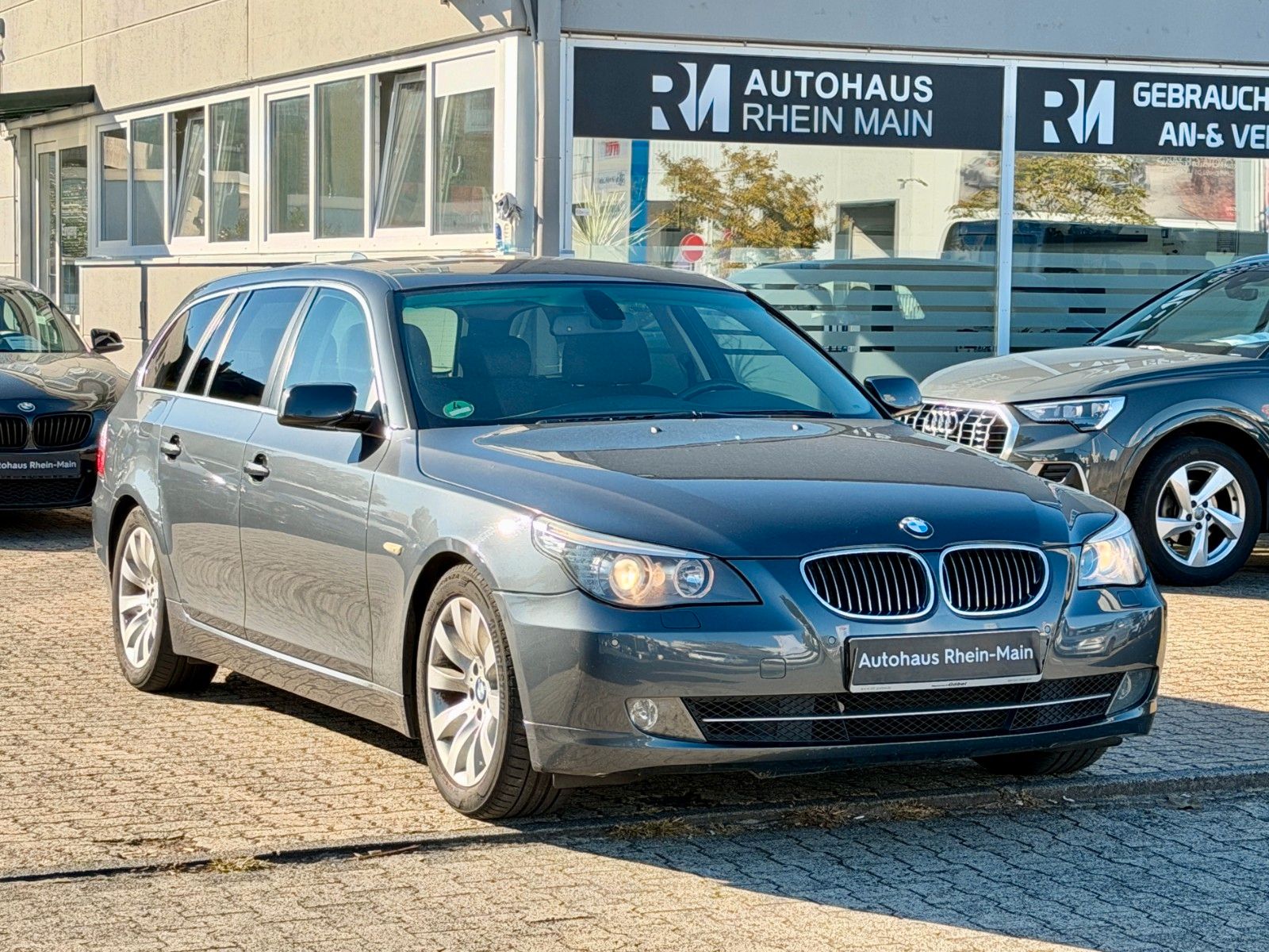 BMW 530d*2.Hand*Scheckheftgepflegt*Nav*Xen*M-Interio