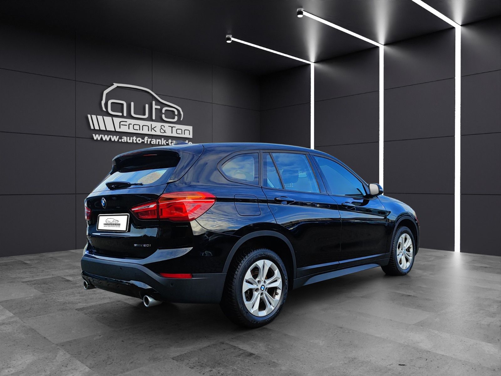 Fahrzeugabbildung BMW X1 sDrive 20 i Advantage*Automatik*Navi*DAB*PDC