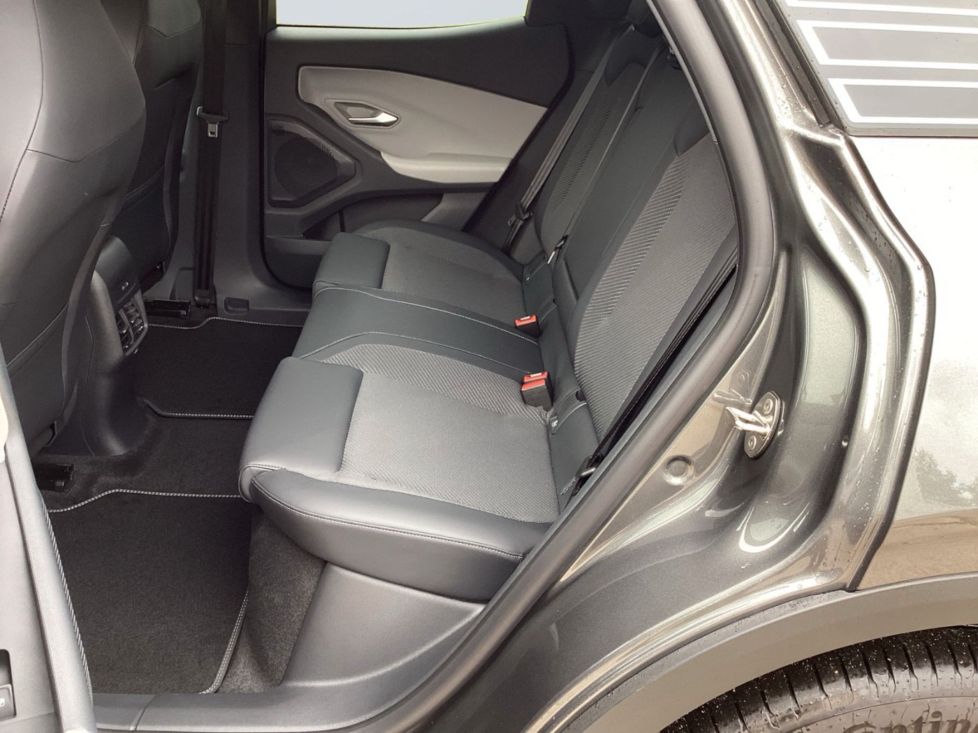 Ford Explorer - Bild 11