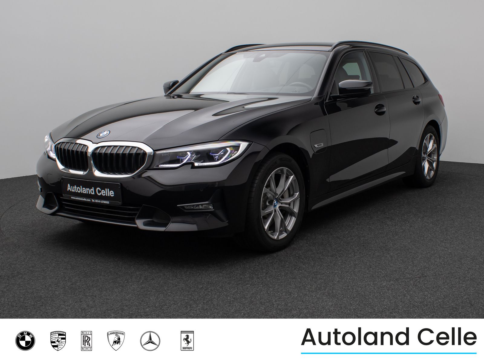 Fahrzeugabbildung BMW 330e xD SportLine Laser HUD DAB HiFi Komfort PDC