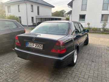 صورة 4 لـ 1997 Mercedes-BENZ C 180