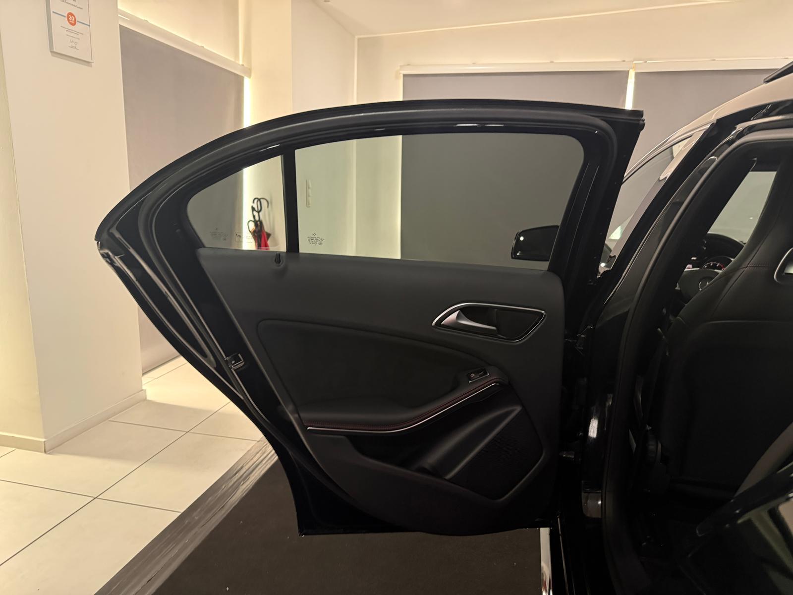 Mercedes-Benz A 180 BE AMG-LINE*PANORAMA*NIGHT*LED*SHZ*2.HAND*