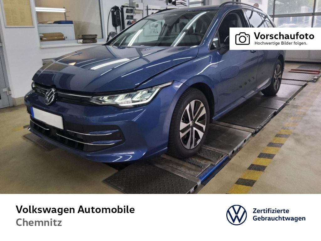 Volkswagen Golf Variant VIII 1.5 eTSI Goal LED Rear View foto 1