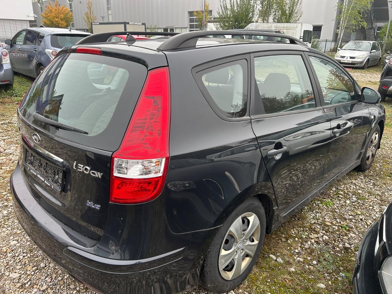 Hyundai i30 2011 — photo 6
